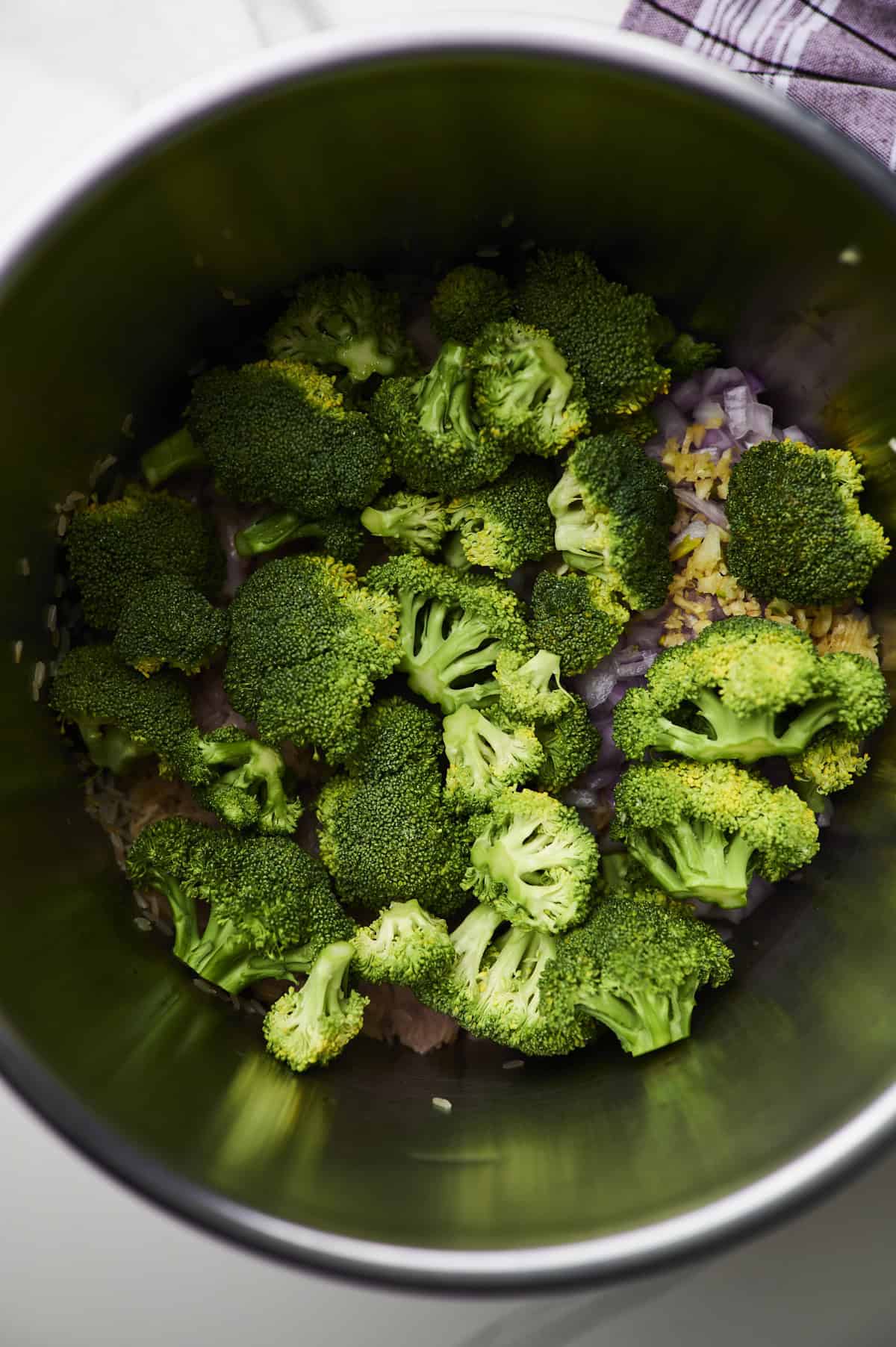 chicken and broccoli in crockpot.