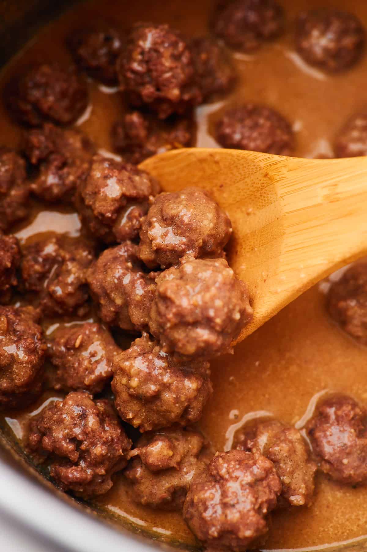 Easy Slow Cooker Swedish Meatballs